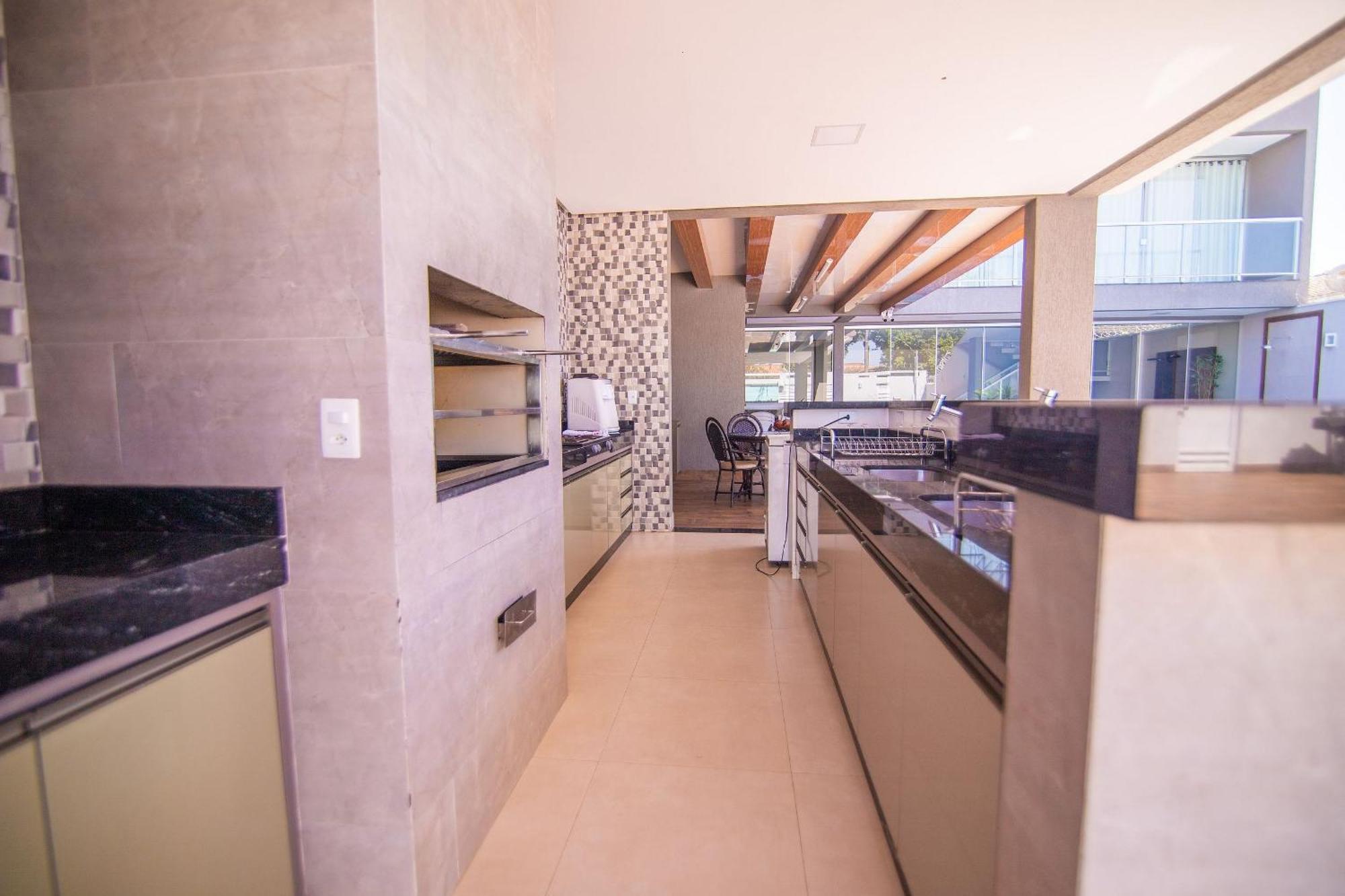 Sobrado Luxuoso C/ 3 E Piscina Quente * Caldas Novas