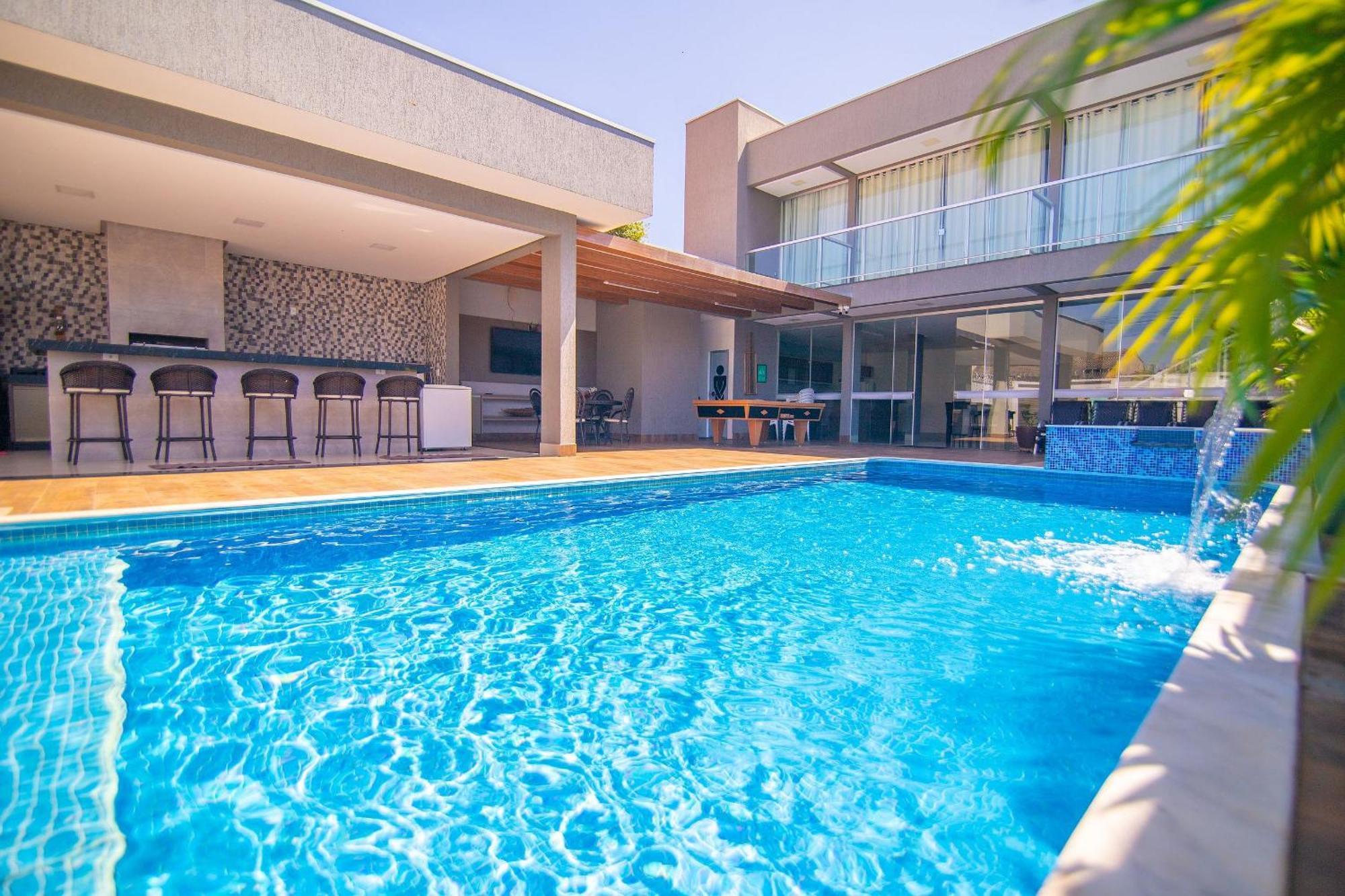 Sobrado Luxuoso C/ 3 E Piscina Quente *