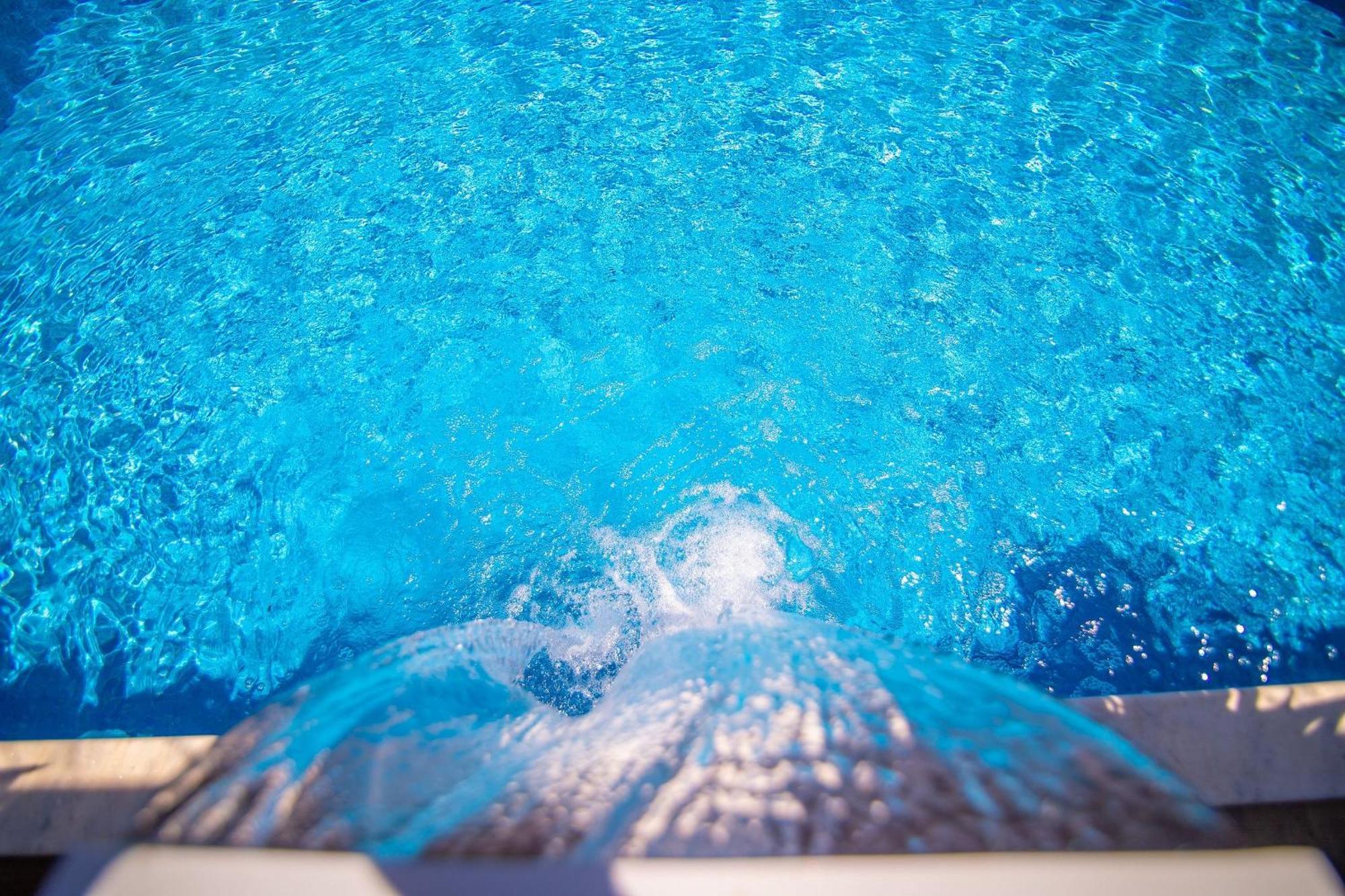 Sobrado Luxuoso C/ 3 E Piscina Quente Casa de férias