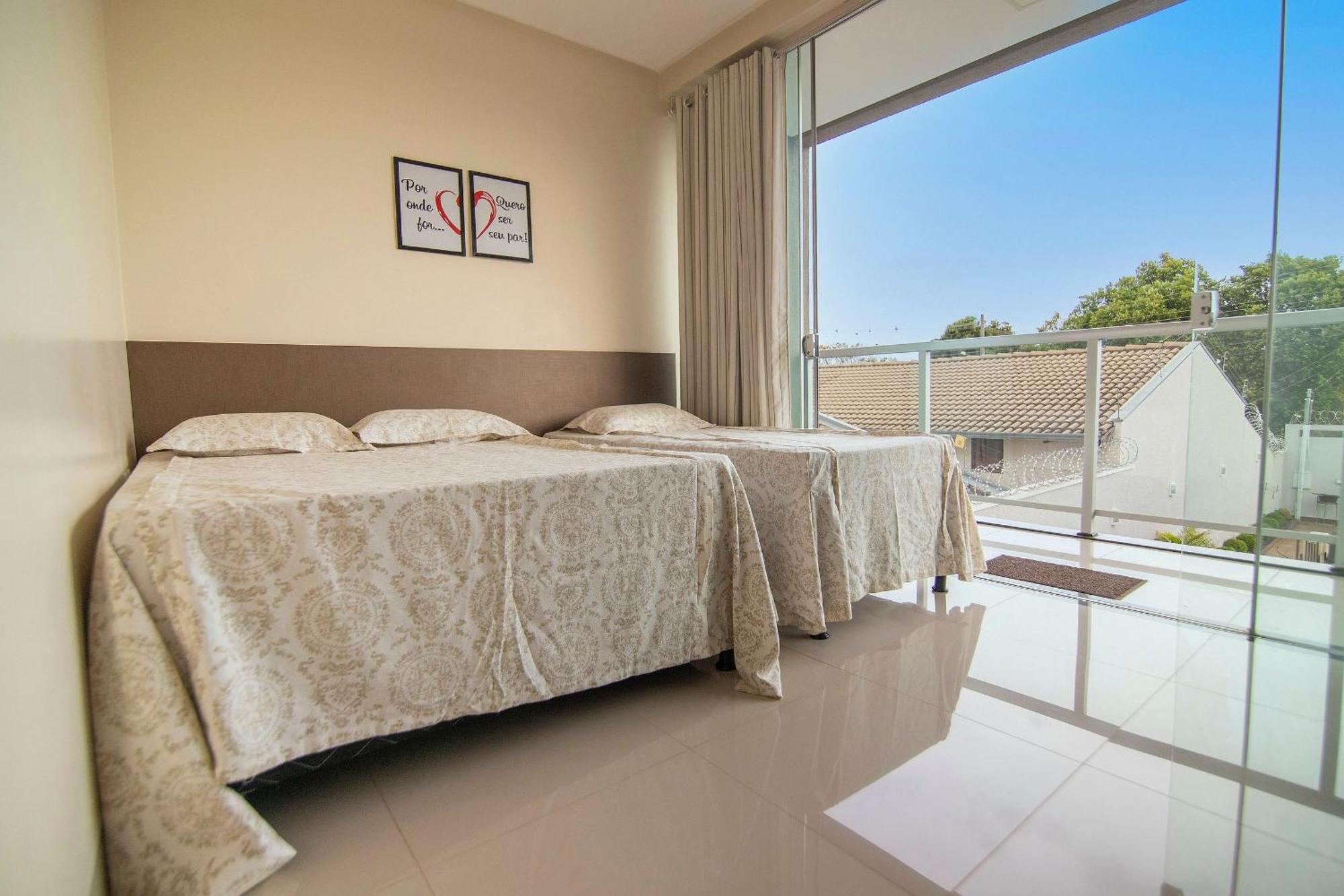 Casa de férias Sobrado Luxuoso C/ 3 E Piscina Quente Caldas Novas